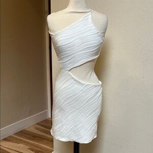 Fashion Nova backless dress NWT